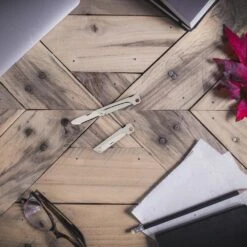 KeySmart Mini Knife 6 KeySmart Mini Knife -Multifunctional Tool Store KS815SS KeySmart Mini Knife on Desk