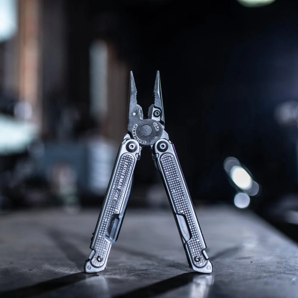 Leatherman FREE P2 Multipurpose Pliers With Nylon Sheath 8 Leatherman FREE P2 Multipurpose Pliers With Nylon Sheath - Image 8