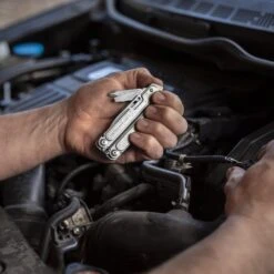 Leatherman FREE P4 Multipurpose Pliers With Nylon Sheath 17 Leatherman FREE P4 Multipurpose Pliers With Nylon Sheath -Multifunctional Tool Store LT832640 Leatherman Free P4 Auto Work