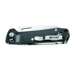 Leatherman FREE K4 Multipurpose Knife 12 Leatherman FREE K4 Multipurpose Knife -Multifunctional Tool Store LT832664 Leatherman FREE K4 Closed with Pocket Clip