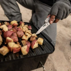 Leatherman Curl Multi-Tool With Black Nylon Sheath 23 Leatherman Curl Multi-Tool With Black Nylon Sheath -Multifunctional Tool Store LT832930 Leatherman Curl Blade Grilling