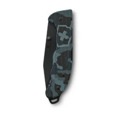 Victorinox Evoke BSH Alox Lockblade Swiss Army Knife With Clip -Multifunctional Tool Store SA09425DS222 Victorinox Evoke Navy Camo Black Closed Front