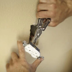 Leatherman Sidekick Multi-Tool With Nylon Sheath 17 Leatherman Sidekick Multi-Tool With Nylon Sheath -Multifunctional Tool Store ltsidekick jaws2x1000